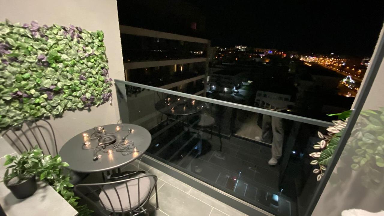 Palas Mall Apartment Q Residence ヤシ エクステリア 写真